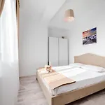 Forever Sunrise-mamaia Nord Apartment