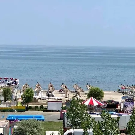 Forever Sunrise-mamaia Nord Apartment