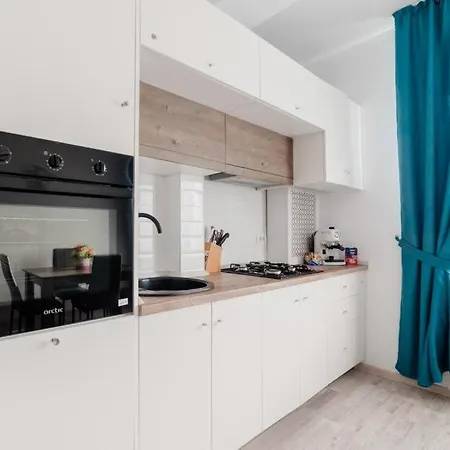 Forever Sunrise-mamaia Nord Apartment Navodari